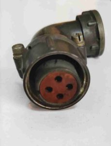 کانکتور روسی،سر زانویی