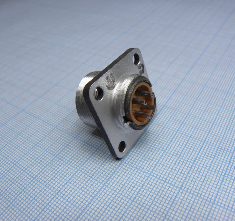 کانکتور روسی